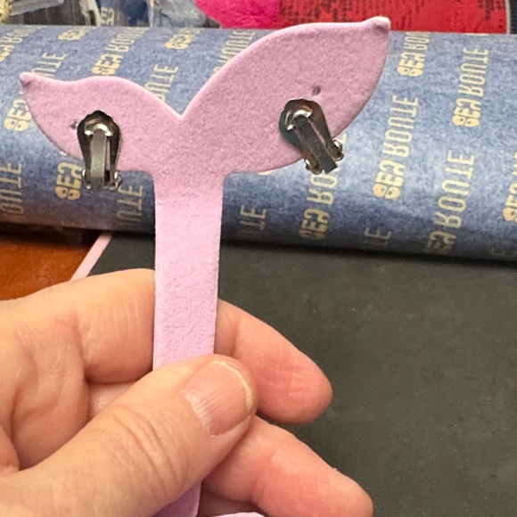 Vintage Stunning Purple Crystal Clip On Earrings - Picture 4 of 7